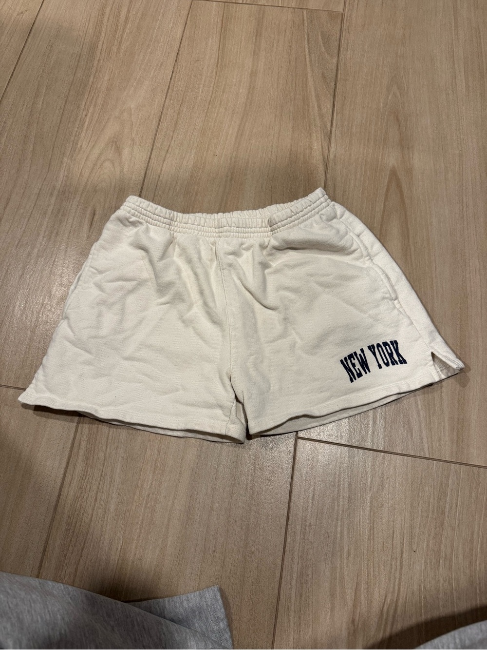 John Galt Women's Cream New York Casual Lounge Shorts